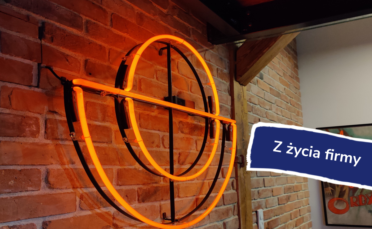 Jak efektywnie wdrażać i komunikować rebranding?